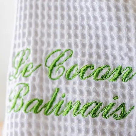 Le Cocon Balinais Jacuzzi, Sauna, Piscine