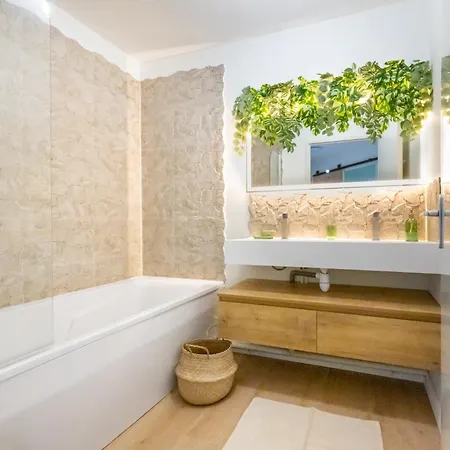Le Cocon Balinais Jacuzzi, Sauna, Piscine
