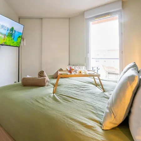 Апартаменты Le Cocon Balinais Jacuzzi, Sauna, Piscine Cugnaux