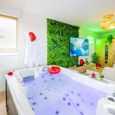 Апартаменты Le Cocon Balinais Jacuzzi, Sauna, Piscine