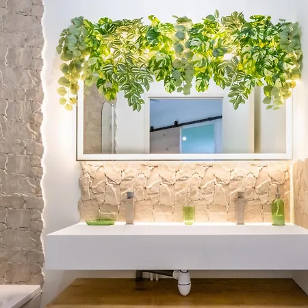 Le Cocon Balinais Jacuzzi, Sauna, Piscine Апартаменты *