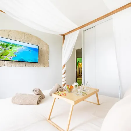 Le Cocon Balinais Jacuzzi, Sauna, Piscine *